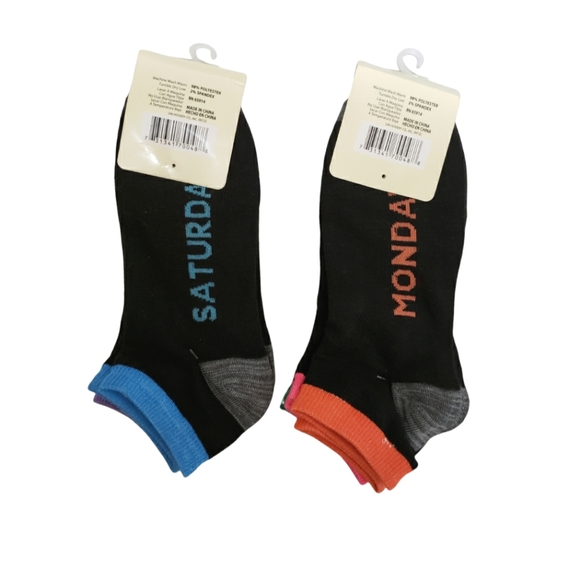 NWT Mamia 6 Pairs Low Cut Socks Mon-Sat Size 9-11 - Picture 2 of 4